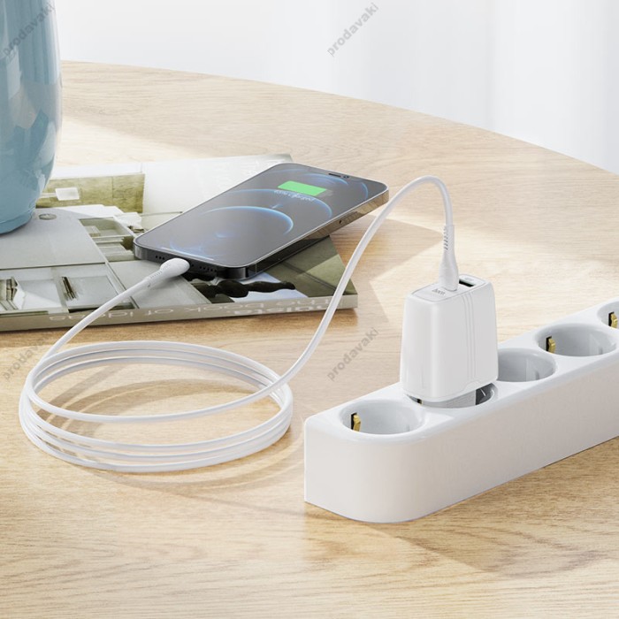 Мережевий зарядний пристрій HOCO N11 Powerful dual port charger Lightning cable 20W White