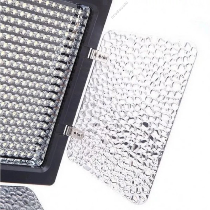 Лампа відеосвітло LED Yongnuo YN1200 72W Light 1200pcs color 3200-5500K + 4 AKБ із зарядним пристроєм та 220v