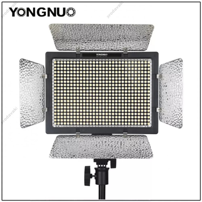 Лампа відеосвітло Yongnuo YN600L 36W color 3200-5600K Light 600 pcs + 2 AKБ із зарядним пристроєм