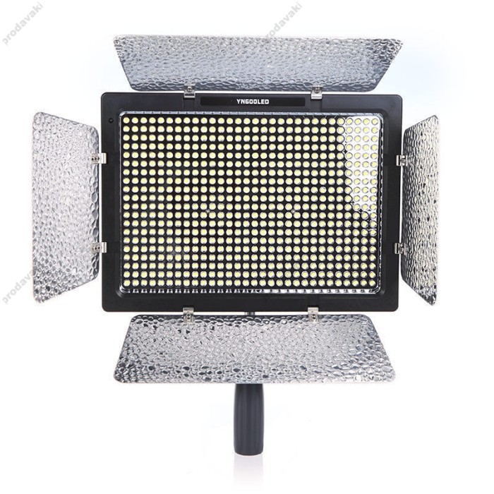 Лампа відеосвітло Yongnuo YN600L II 36W color 3200-5500K Light 600 pcs + 2 AKБ із зарядним пристроєм та 220v