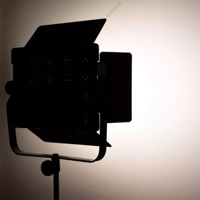 Лампа відеосвітло LED Yongnuo YN9000 65W color 5600K Light 900 pcs