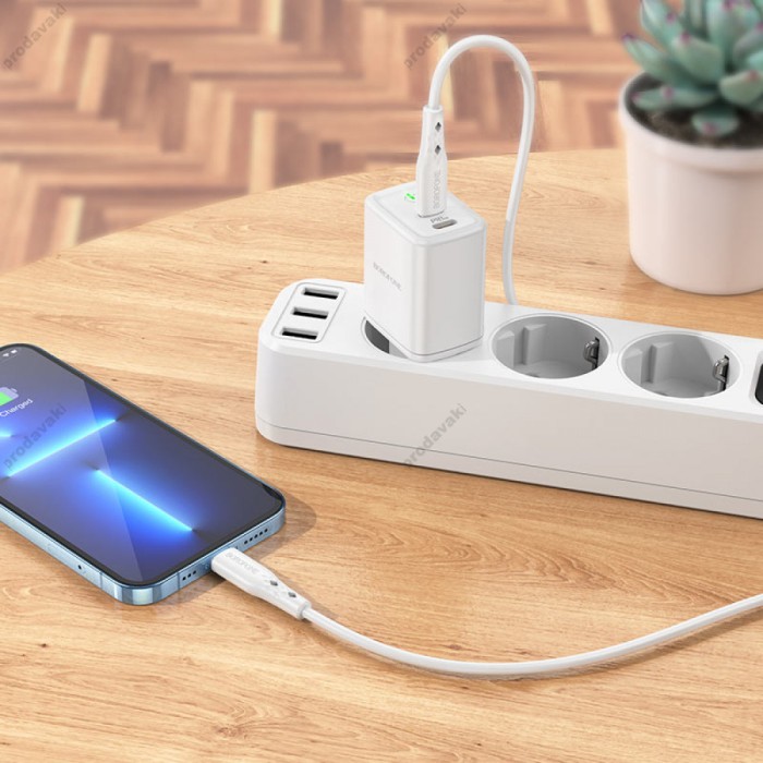 Мережевий зарядний пристрій Borofone BN9 Reacher dual port charger 35W White