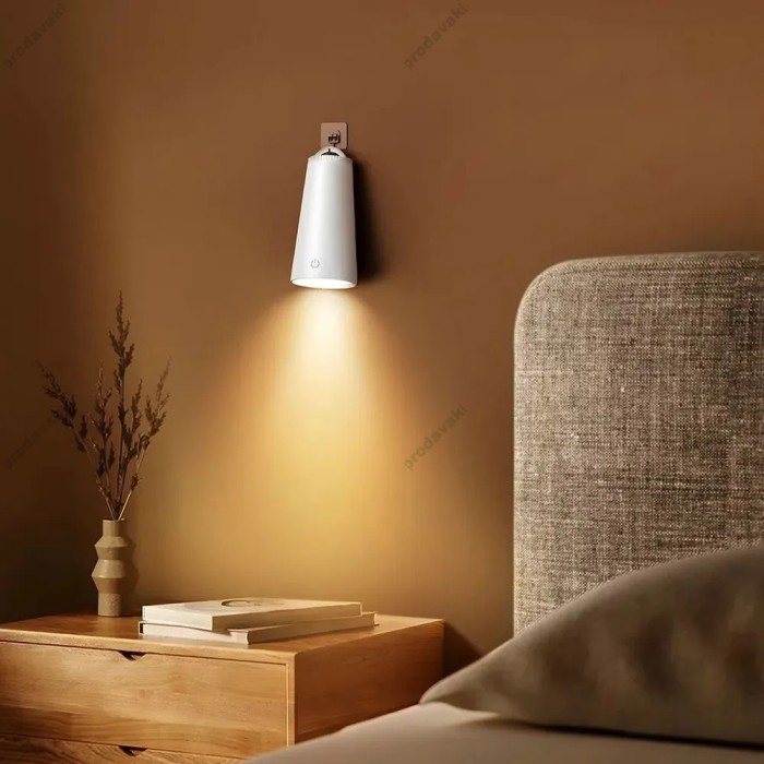 Лампа настільна Wiwu Wi-D8 4 в 1 Magnetic Desk Lamp White