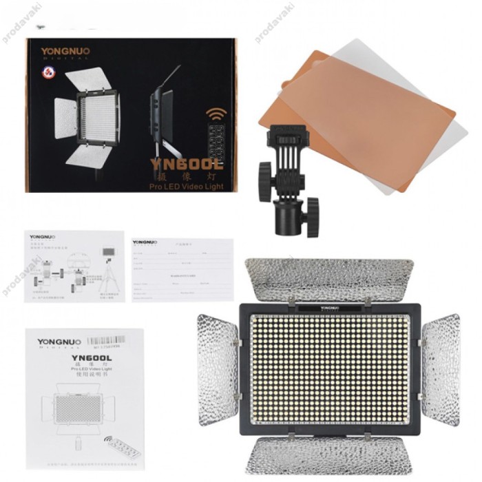 Лампа відеосвітло Yongnuo YN600L 36W color 5500K Light 600 pcs
