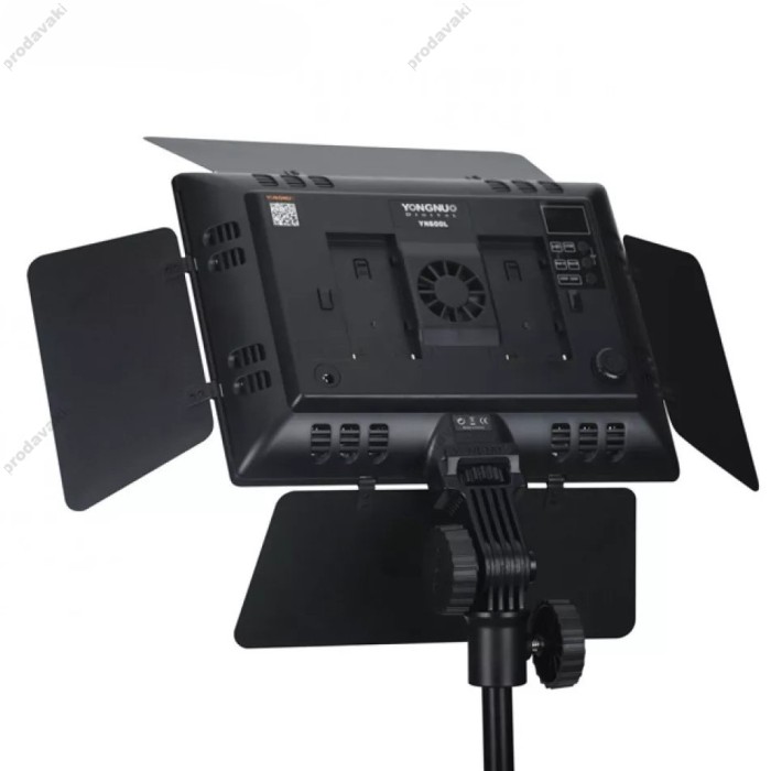 Лампа відеосвітло Yongnuo YN600L 36W color 5500K Light 600 pcs + 2 AKБ із зарядним пристроєм 
