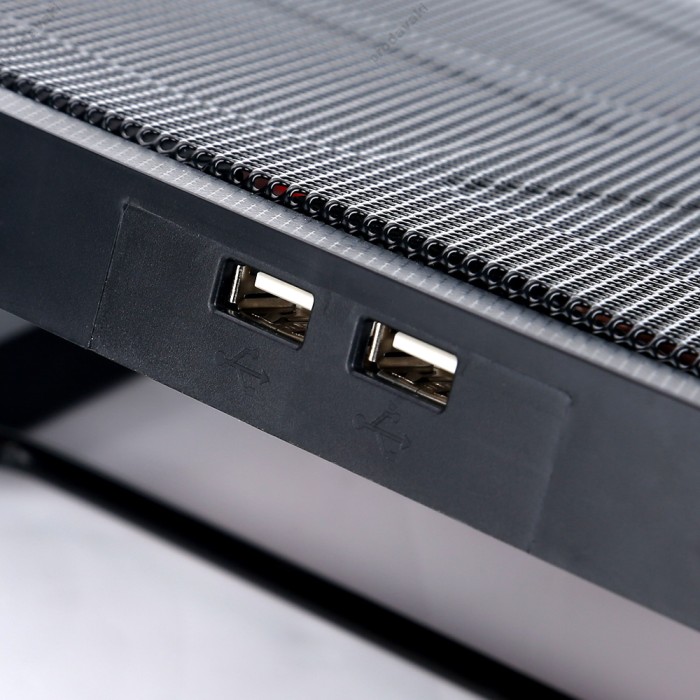 Підставка для ноутбука та MacBook куллер XTRIKE ME FN-802