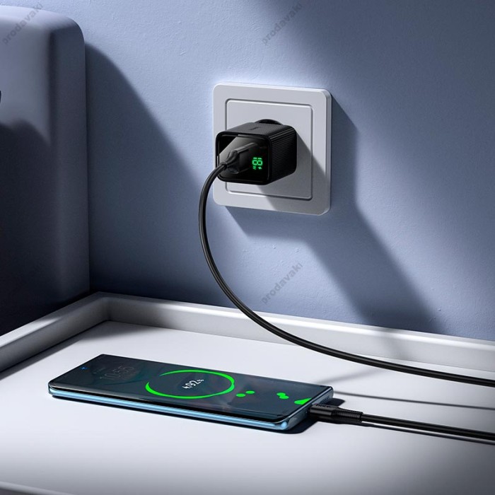 Мережевий зарядний пристрій Hoco CS81A Excellent single port charger 18W Black