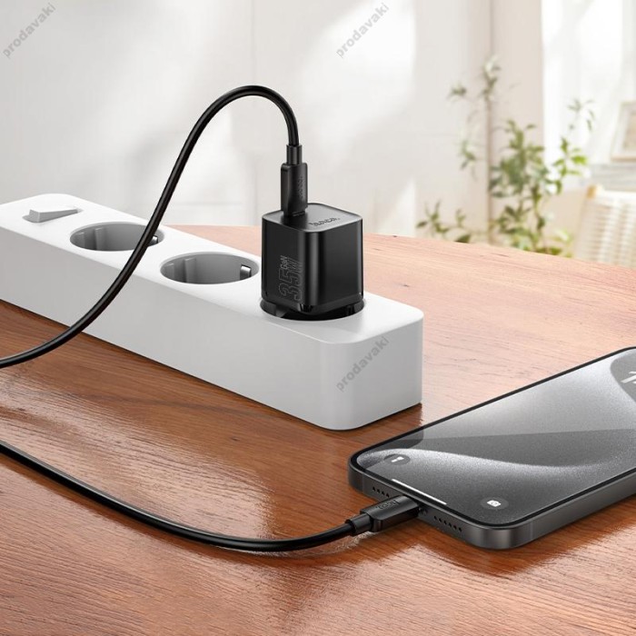Мережевий зарядний пристрій HOCO N66 Ingenious single port PD charger 35W Black