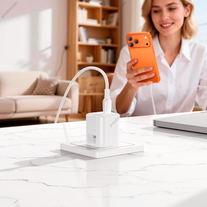 Мережевий зарядний пристрій BOROFONE BN34 Mini single port charger 30W White