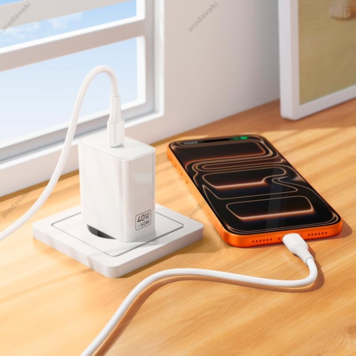 Мережевий зарядний пристрій HOCO C162A Source single port PD charger Type-C cable 60W White