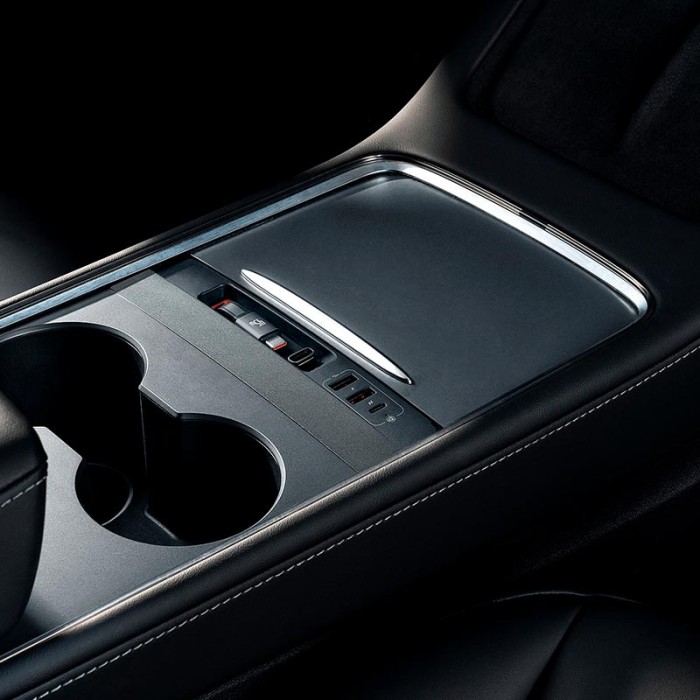 Автомобільна док-станція Baseus T-Space Series HUB for Tesla Cars (With 45W type-C cable) Black B00051300111-00