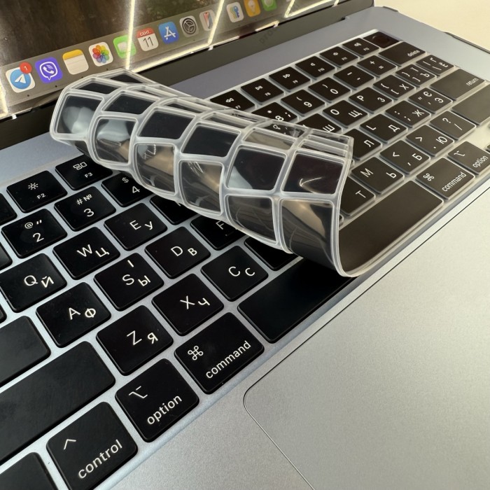 Силіконова накладка xVibe на клавіатуру MacBook New Air 15.3 2023-2026 Українскі літери US Black