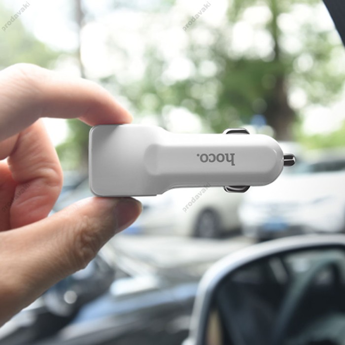 Автомобільний зарядний пристрій адаптер Hoco Z23 2.4A 2USB White