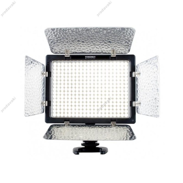 Лампа відеосвітла Yongnuo LED YN300 III 18W Light 300pcs 17x15 cm Corol Temperature 5500K + AKБ + Блок живлення