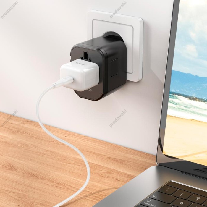 Мережевий адаптер перехідник для розеток HOCO AC15 Walker three-port PD20W universal conversion charger 2USB/Type-C Black