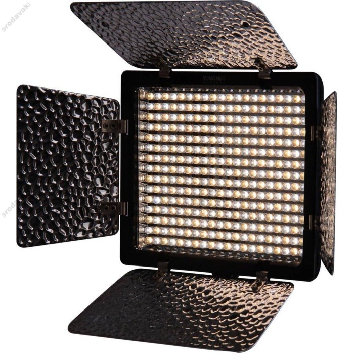 Лампа відеосвітло Yongnuo LED YN300 III 18W Light 300pcs 17x15 cm Corol Temperature 3200-5600K + АКБ